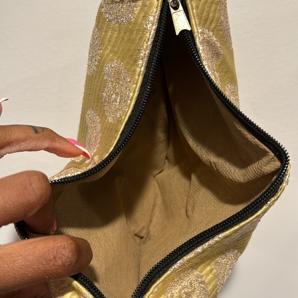 Unique Beaded Bag - Picture 7 of 10